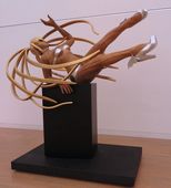 有賀 也寸志《Alice 2025（O脚の小悪魔）》